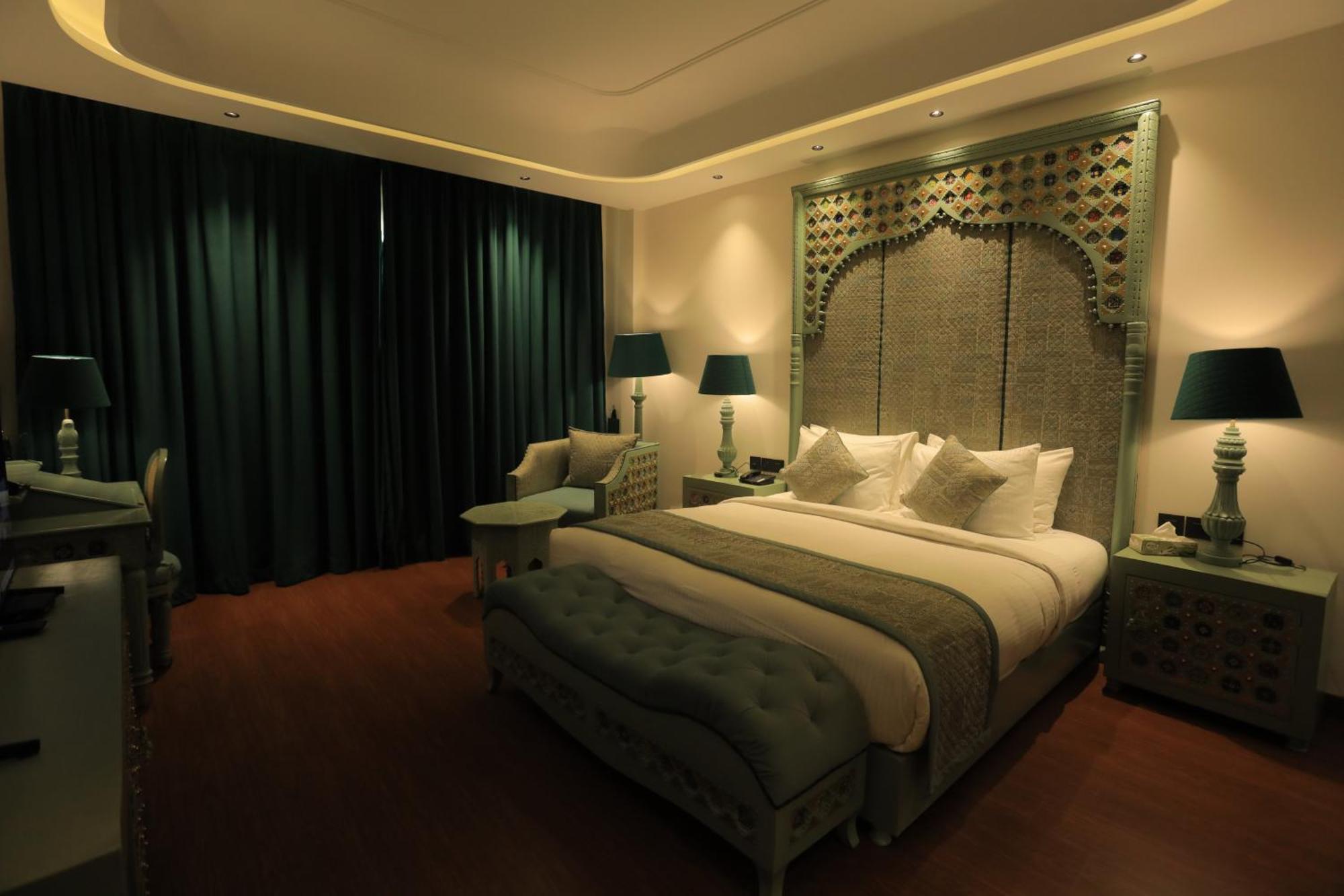 The Royal Venetian Samalkha