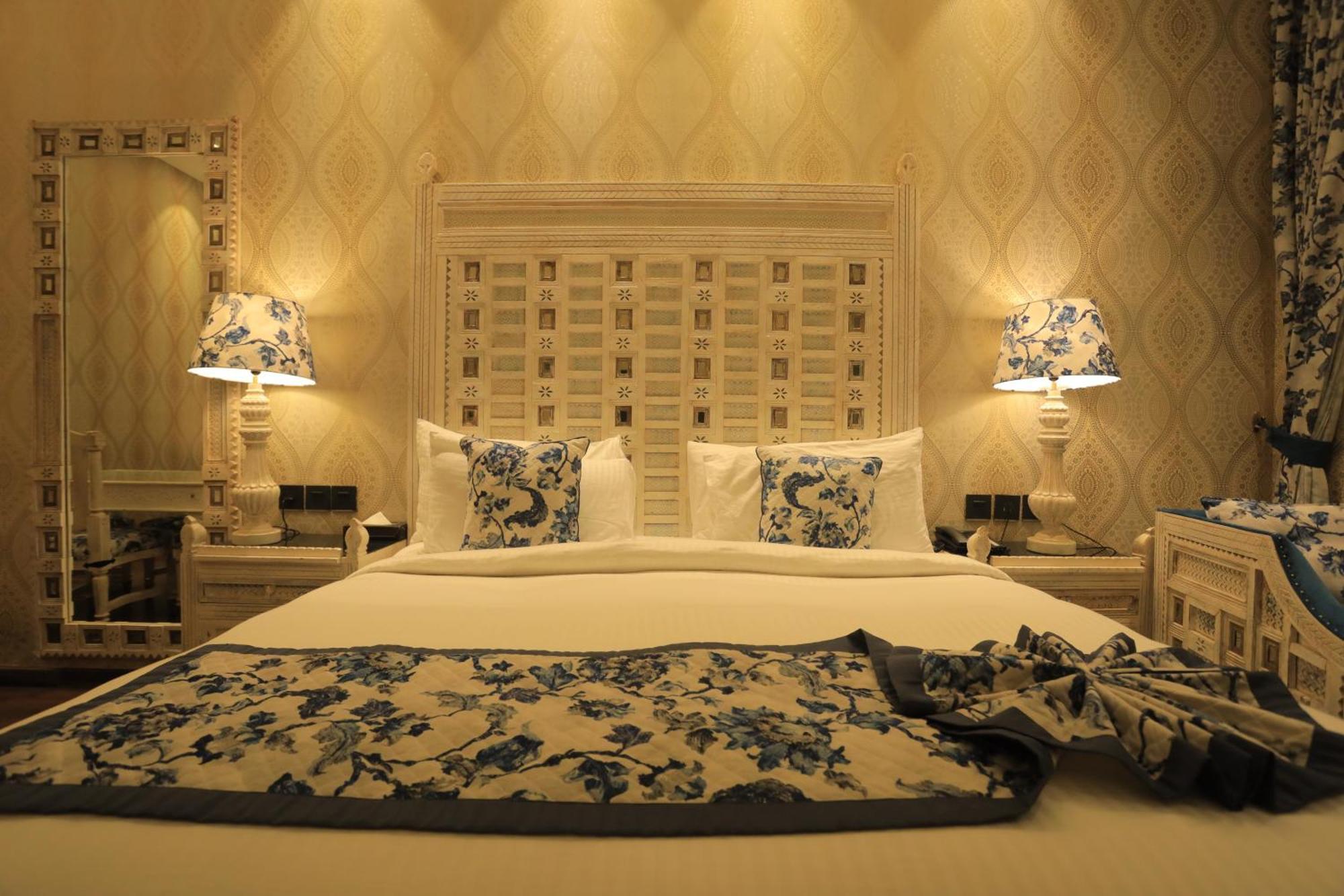 The Royal Venetian Hotel