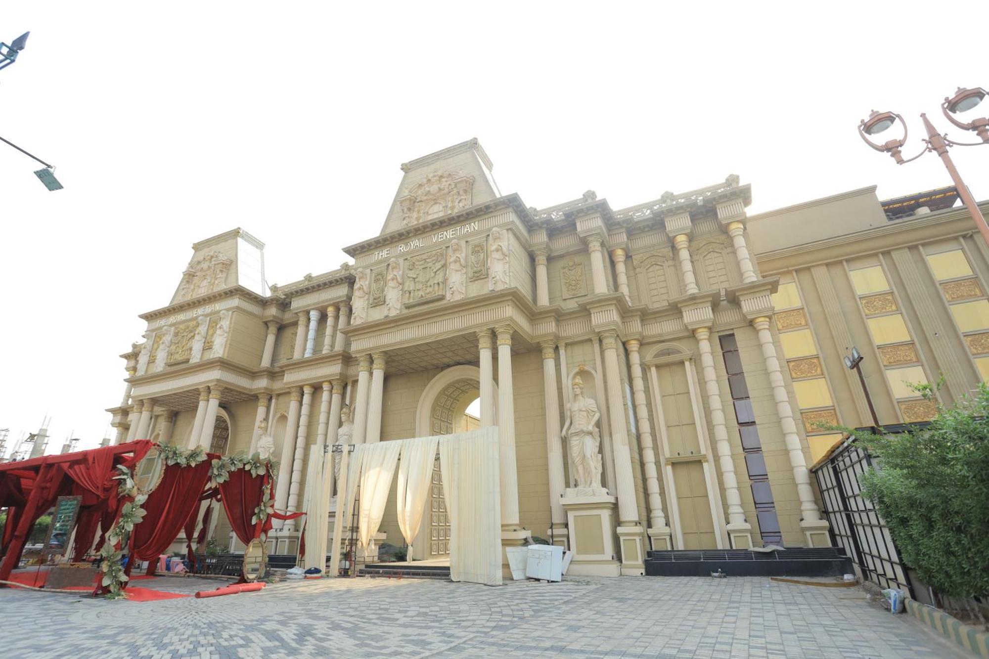 The Royal Venetian 3* Samalkha